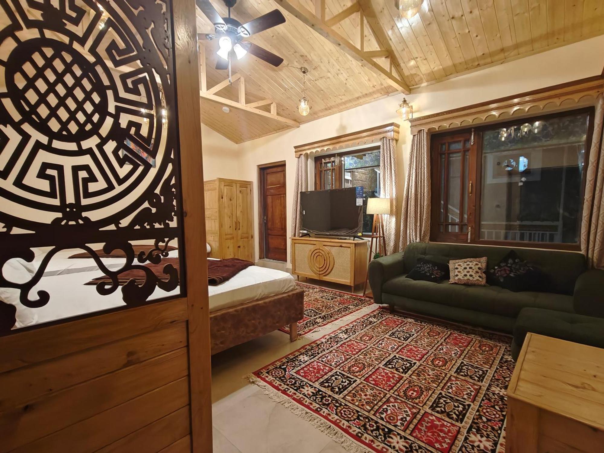 3 Bedroom Plus Attic Bedroom At Vacay Datcha Kud Exterior foto